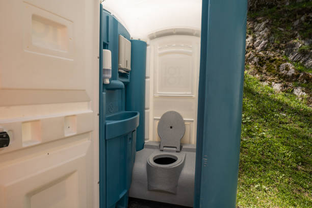 Best Portable Restroom Maintenance and Cleaning  in Little Silver, NJ